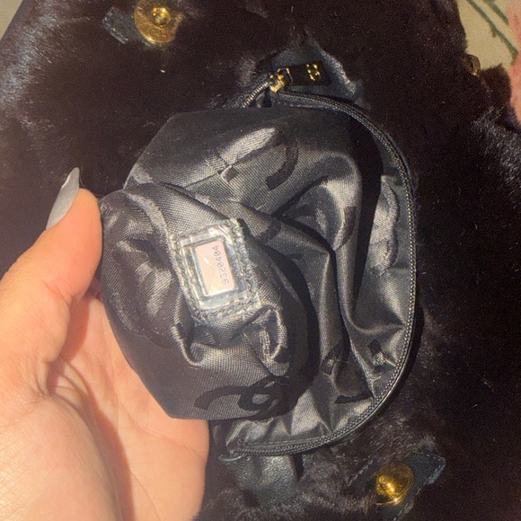 CHANEL Dark Brown Fur Shoulder Bag - Picture 5 of 5